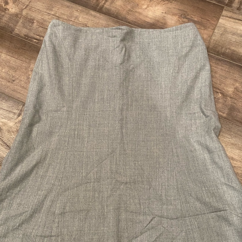 Gray Talbots Women’s Skirt!!